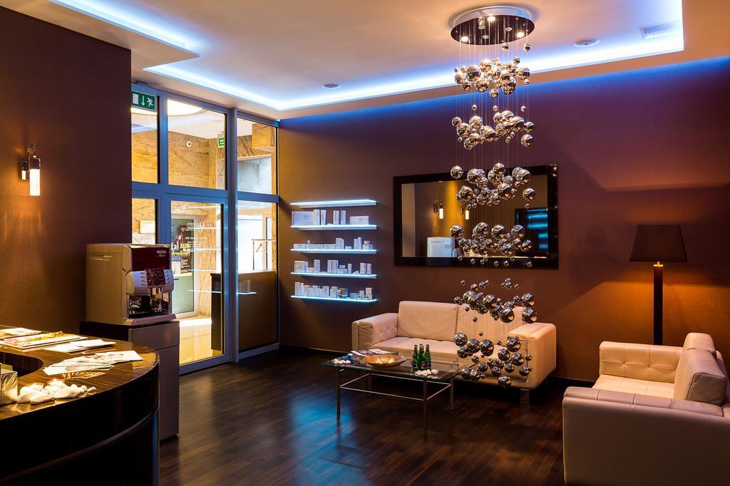 Cedzyna Hotel Uroczysko מראה חיצוני תמונה
