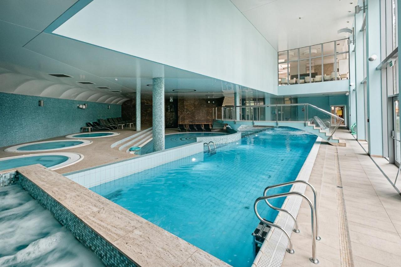 Cedzyna Hotel Uroczysko מראה חיצוני תמונה