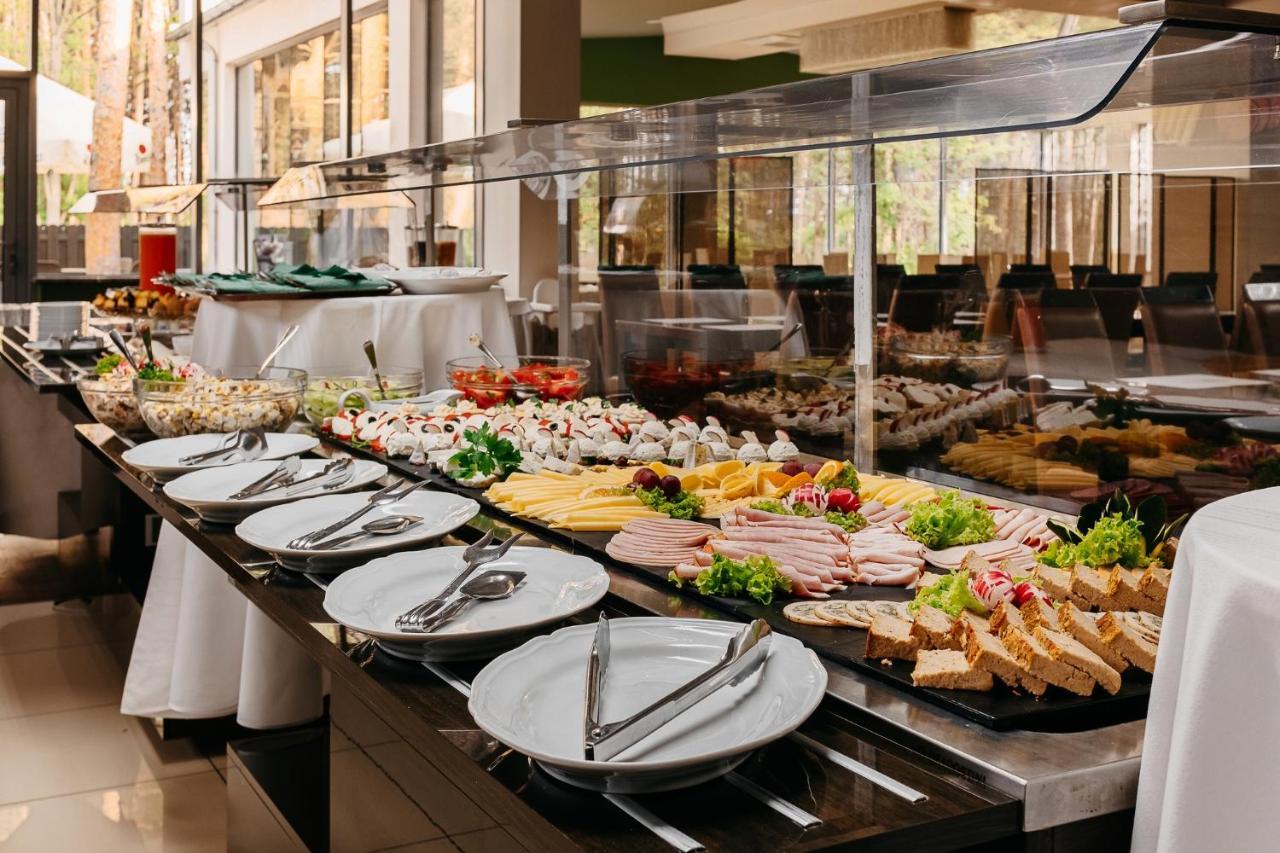 Cedzyna Hotel Uroczysko מראה חיצוני תמונה